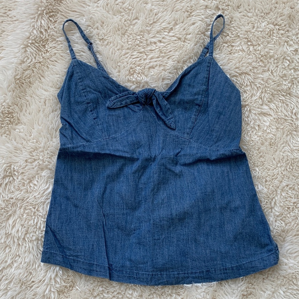 Old Navy tank size M